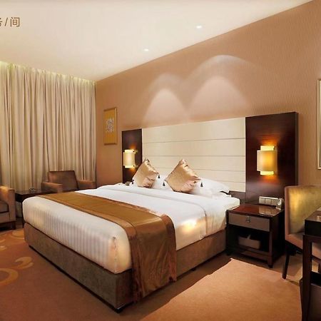 Ritan Hotel Downtown Beijing Bagian luar foto