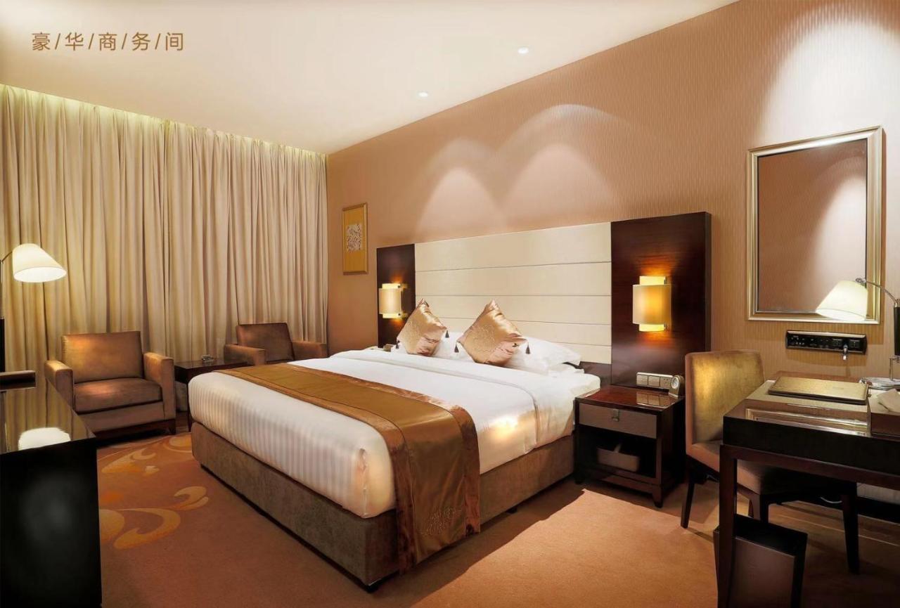 Ritan Hotel Downtown Beijing Bagian luar foto