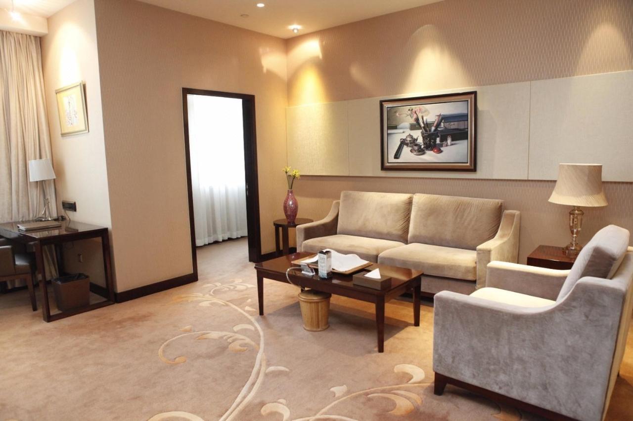 Ritan Hotel Downtown Beijing Bagian luar foto