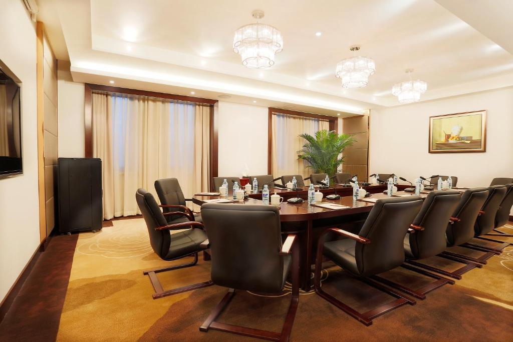 Ritan Hotel Downtown Beijing Bagian luar foto