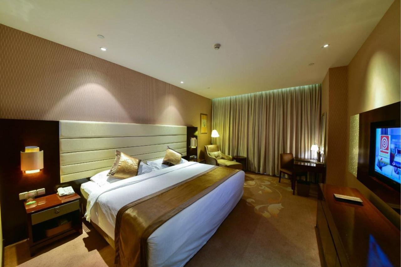 Ritan Hotel Downtown Beijing Bagian luar foto