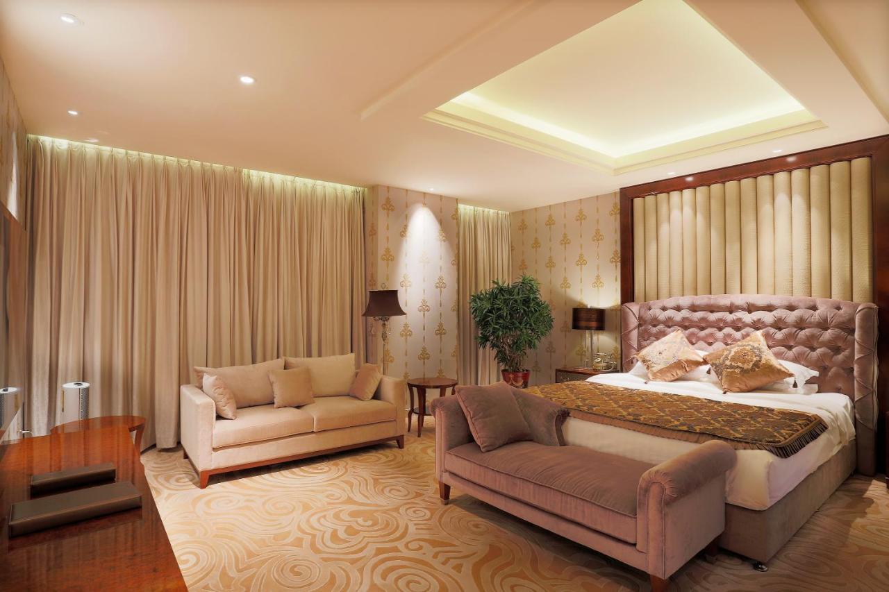 Ritan Hotel Downtown Beijing Bagian luar foto